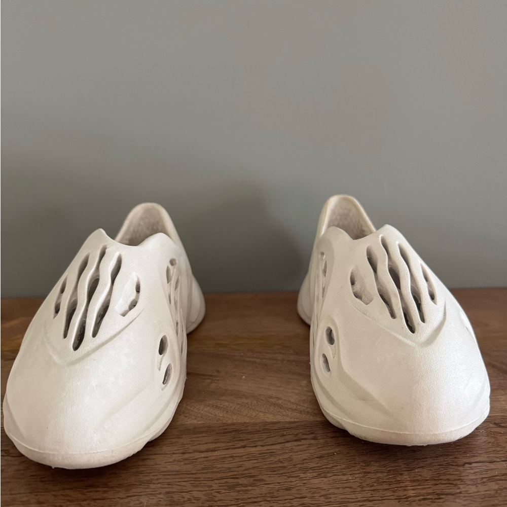 Adidas foam runner sand
